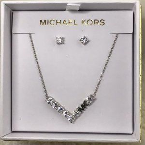 NWT - Michael Kors Brass Silver V Necklace Set